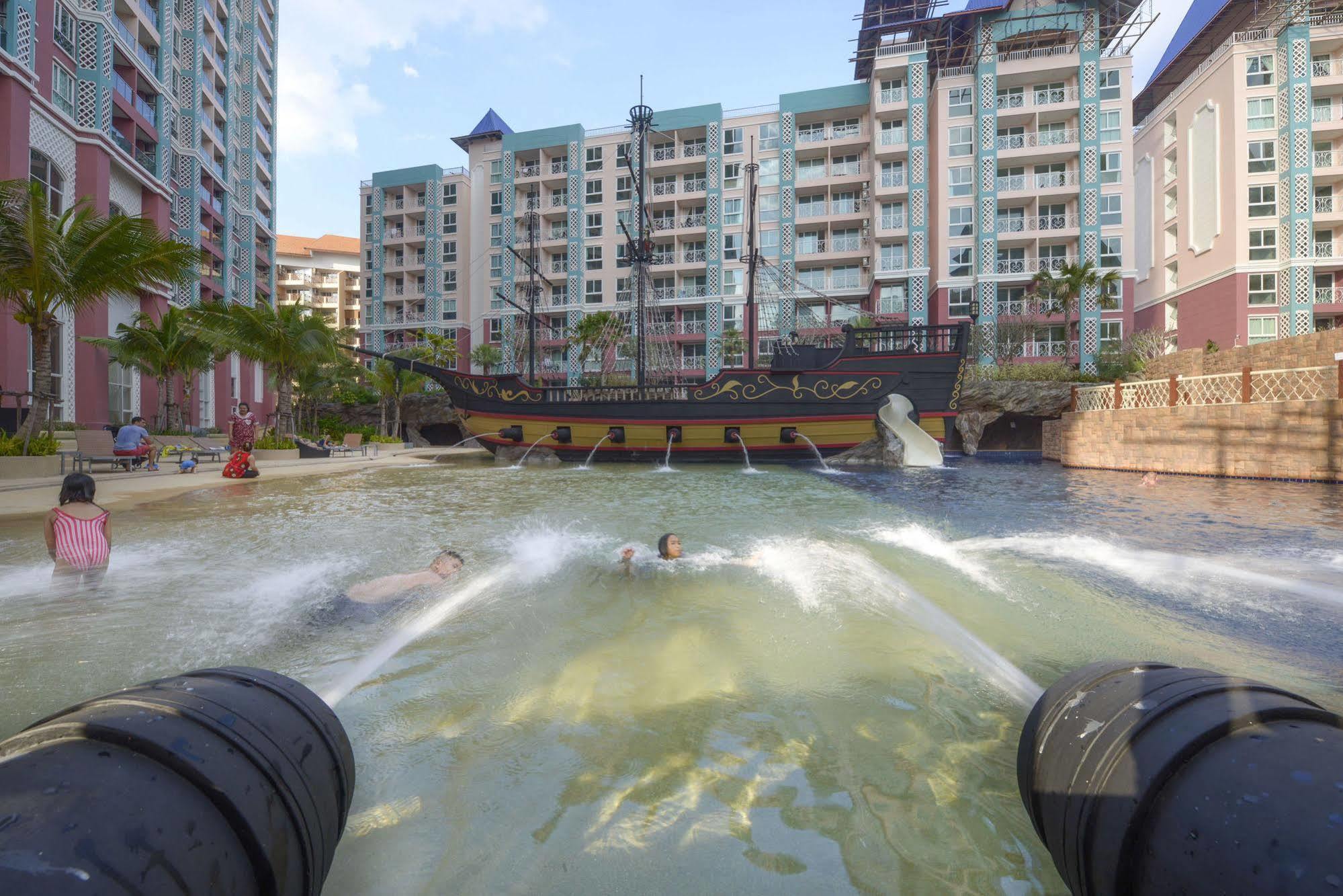 Grande Caribbean Pattaya Hotel Ngoại thất bức ảnh